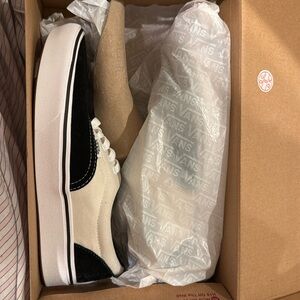 comfycush vans, 6.5 M, 8 W
